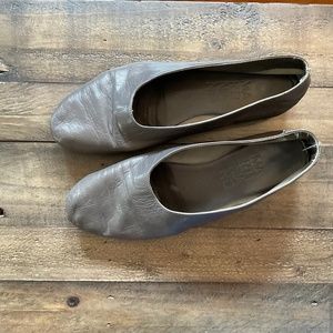 Martiniano Glove Shoe. EU SZ 37. Grey